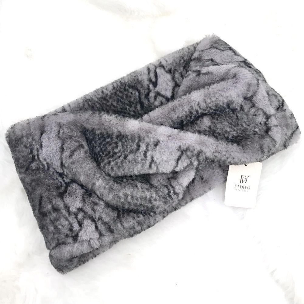 Fadivo NY Gray Black Reptile Print Faux Fur Infinity Cozy Neck Scarf NEW